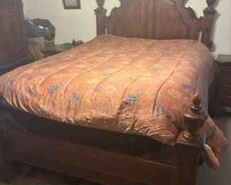 Queen Bed $350.00
6 piece set $1,200.00
Bed, 2 nite stands, chest, armoire, dresser w mirror