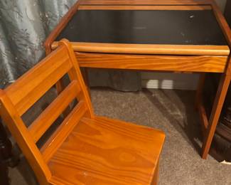 Child’s lift lid desk and chair. $60.00
Desk 25”w 18” d 22.5”t chair 12x12x 23