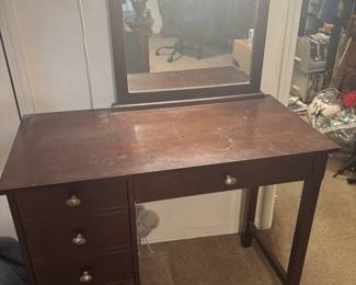 Little girls vanity w light 36”w 18”d 30”t 52”t w mirror $ 60.00