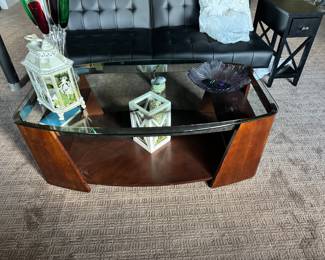 cocktail table with two matching end tables! several hurricane pre-decorated to accent any room. Homeowner has a florist. shop so there are many decorations.