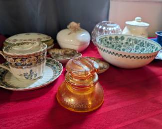 Pyrex, enamel bowls