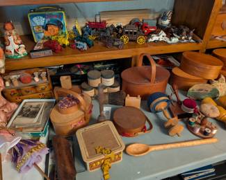Shaker accessories, cast iron toys