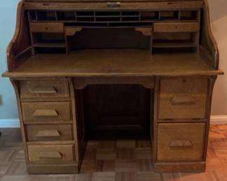 Derby SRoll Top Antique Oak Desk