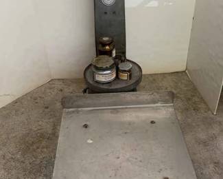 Vintage Produce Scale With Weights