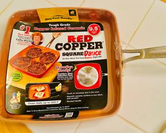 Red copper pan