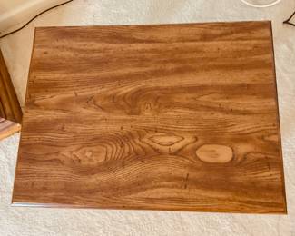 Federal Style Table