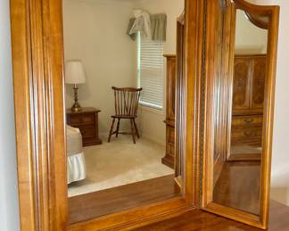 3 Panel Folding Mirror 