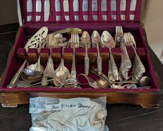 Flatware Set w/ Chest Vintage Silverware