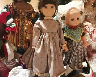 Vintage Porcelain Doll Brown Hair Floral Dress 16” Collectible