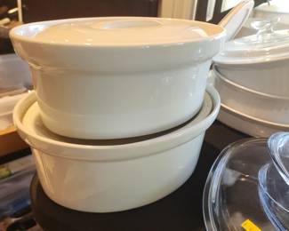 Set of White Ceramic Casserole Dishes With Lids Bakeware Oven-to-Table