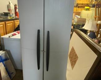 Garage cabinet