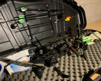Youth bow with case and arrows