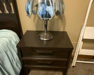 Night stand 
