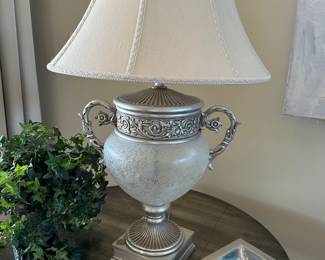 trophy lamp in silver