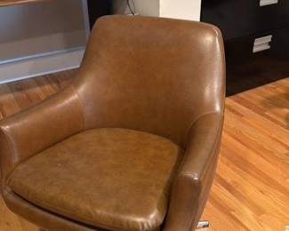 Mid Century Modern Swivel Armchair 