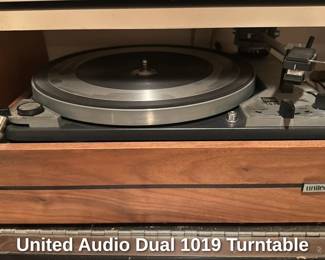 United Audio Dual 1019 Turntable 