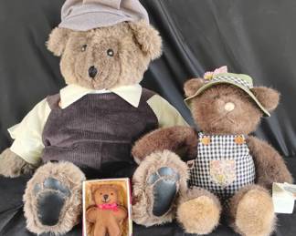 KG112Gund Bear R. Dakin Vintage