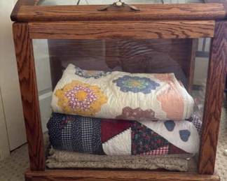 KG137Handmade Quilts, Quilt Chest, And More