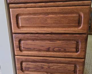 KG217House of oak three drawer nightstand