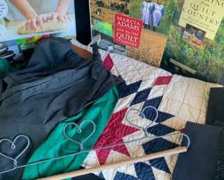 KG201Amish Cothes, Quilt and Cooking