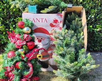 KG185Christmas Mystery Lot