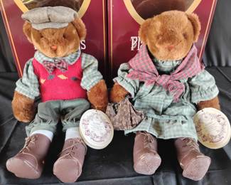 KG113Gund Bear Pair