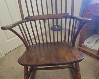 KG133V19th C. Windsor Rocking Chair