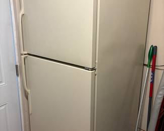 Working refrigerator and freezer
Purchase contingent on ability to p/u sept 4th