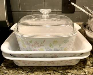 Corningware Pastel Bouquet 
(1) 5qt. Casserole with lid
(2) Baking Dishes 