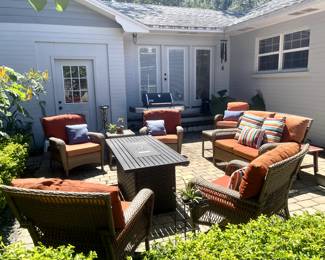 Martha Stewart All Weather Wicker 7pcs
Large Elevated Fire-pit, Propane
Weber Grill, Propane