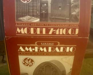Reproduction radio