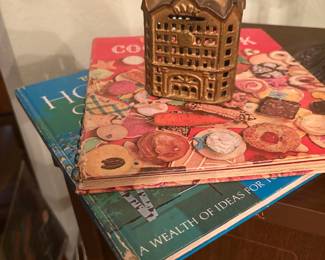 Great Antique Cast Iron Bank,
Vintage cookbooks