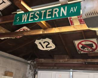 Western Av street sign
