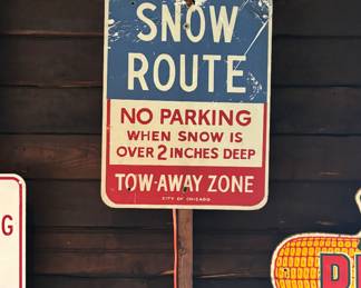 snow route sign