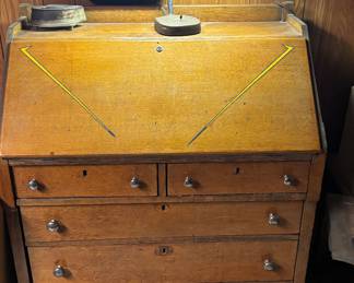 Painted oak drop top desk