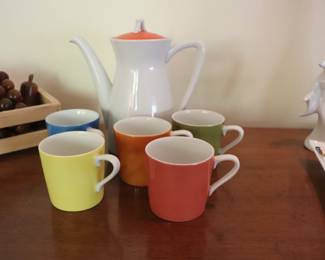 LIPPER & MANN Tea Pot Set with Cups