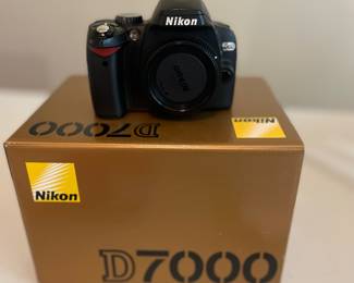 Nikon D7000 new in box