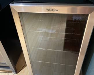 Whirlpool wine chiller