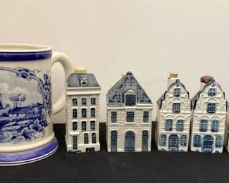 Delft collectibles & miniature KLM bottles