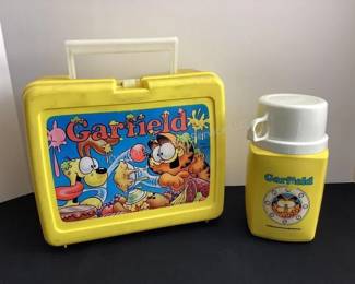 Vintage Garfield lunchbox & Thermos