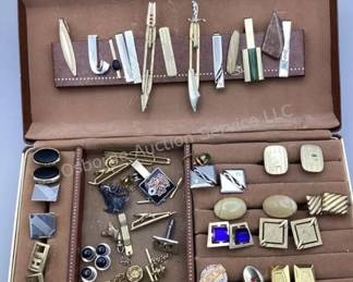 Men's jewelry box contents