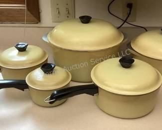 Like new vintage Club cookware