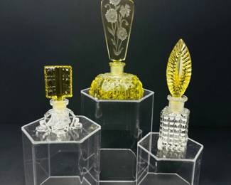 83 CzechYellowCrystalPerfumeBottlesCubeLeafFloralStoppers