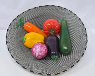 18 6HandBlownGlassVegetablesinHandcraftedWireBasket