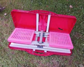 Portable picnic bench folding