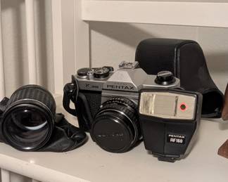 Pentax AF160