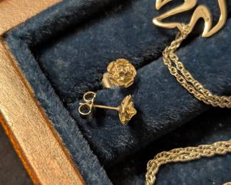 James Avery