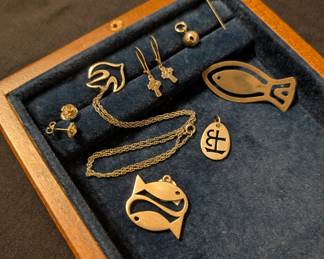 James Avery