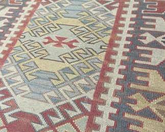 Woven Bright Rug 3x5 In Top Shape