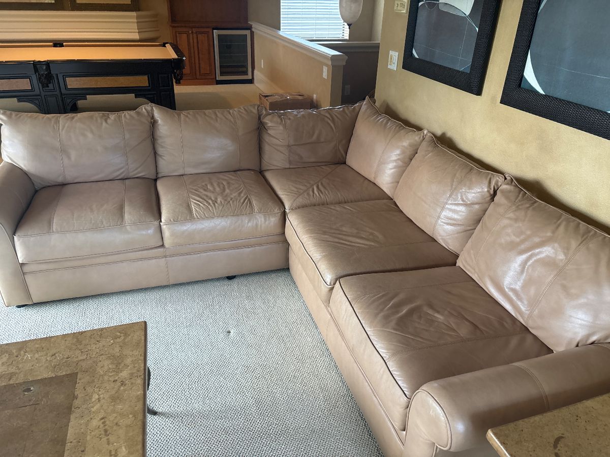 Tan Bernhardt leather sectional sofa $800
Height 17” to seat
8 ft x 8 ft
depth 3 ft